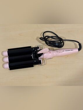 RACHEL Rachel Roy Pink and Black Triple Barrel Crimping Waver